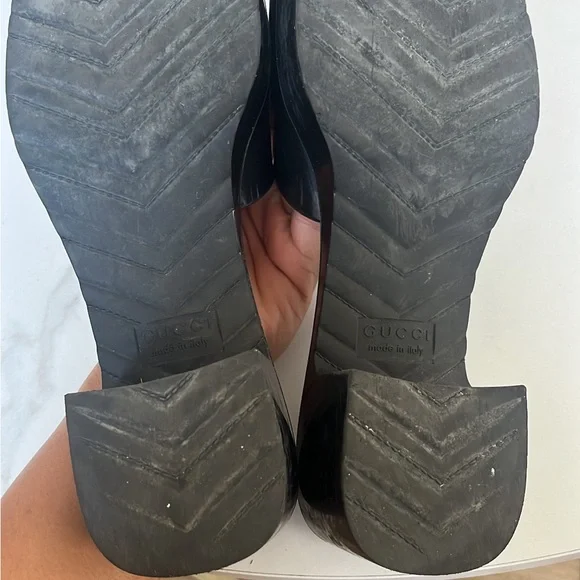 Gucci Black Patent Leather Mules - Picture 4 of 6